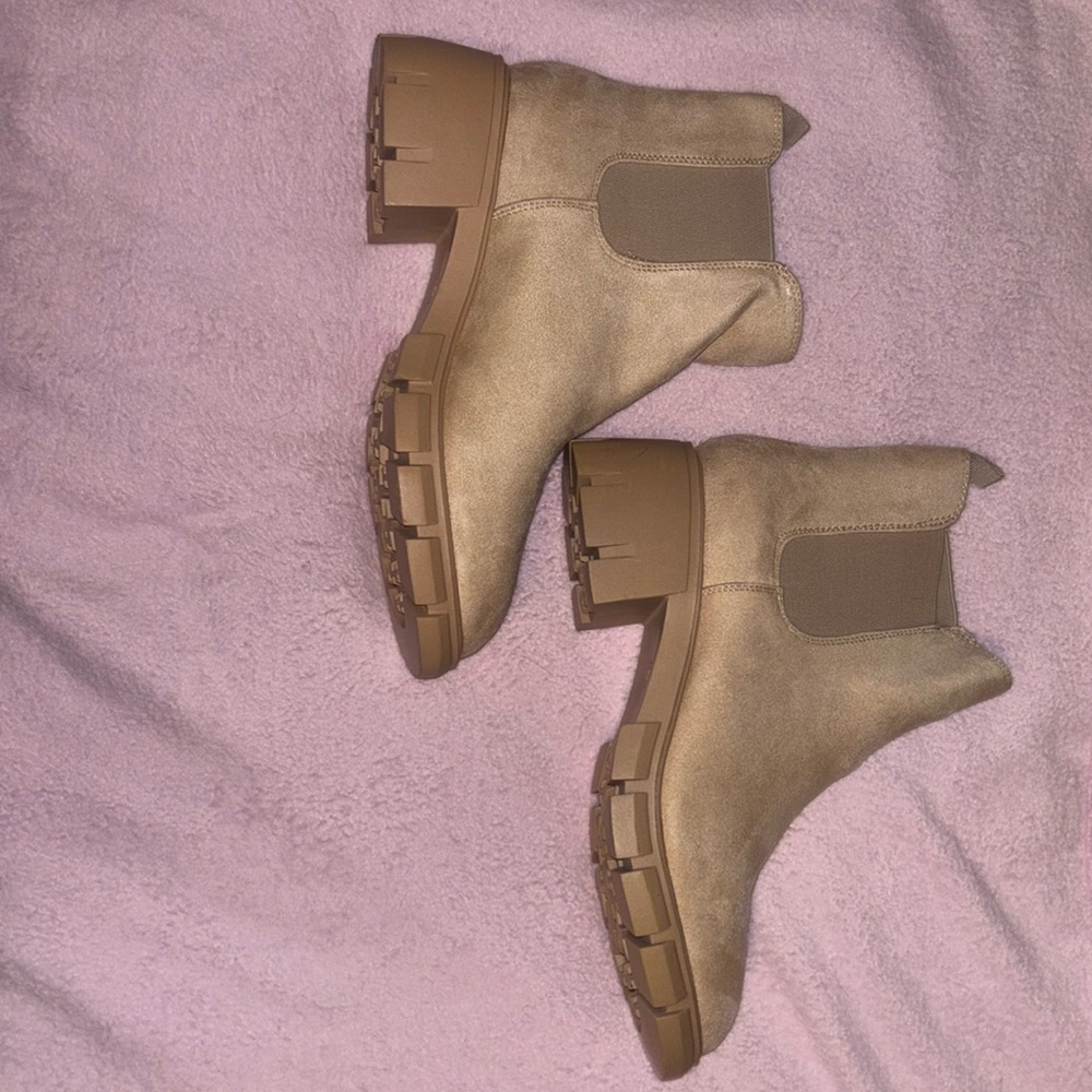 Never worn FALL BOOTIES
